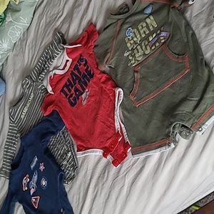 4 Baby boy bodysuits 3-6 months